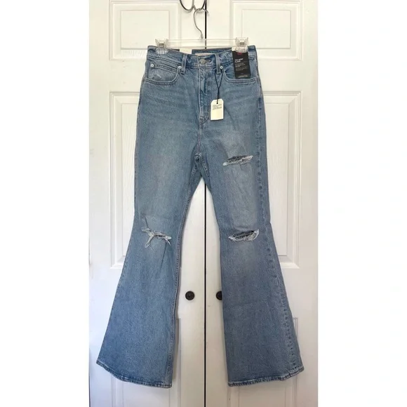 NEW Levi's Premium 70s High Rise Flare Jeans - Picture 6 of 13